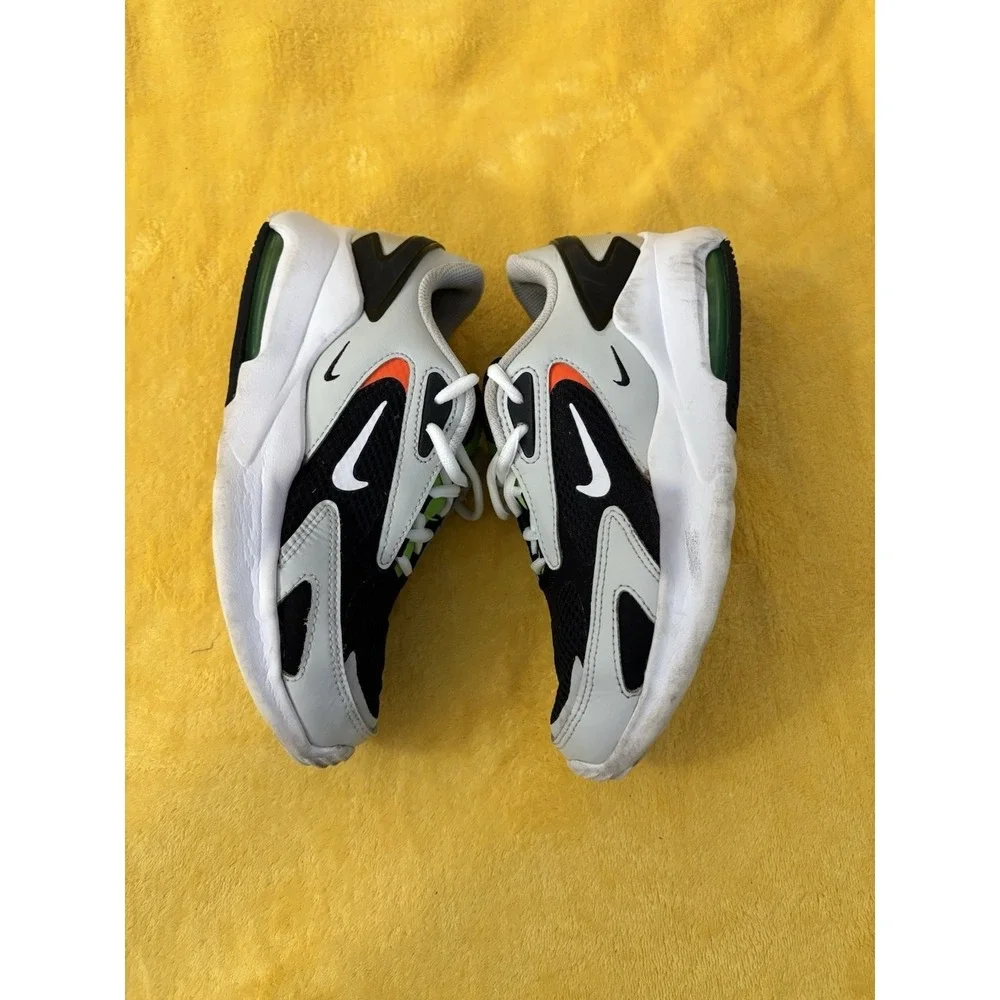 Nike Air Max Shoe Boys Bolt Big Kid White Green Shoe sneacker CW1626-002 Size 4Y
